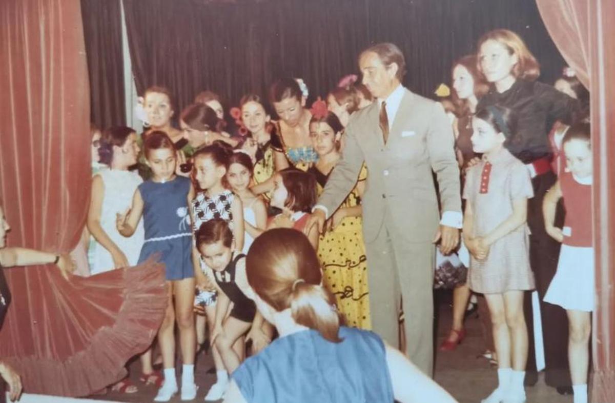 Celebración de fin de curso en la escuela de Joan Magriñà en el año 1970