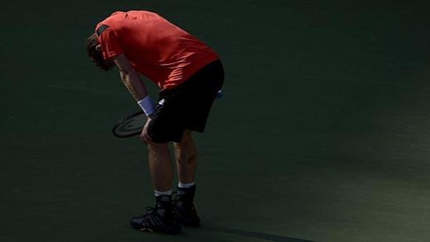 Murray descansa durante su duelo ante Wawrinka del US Open.