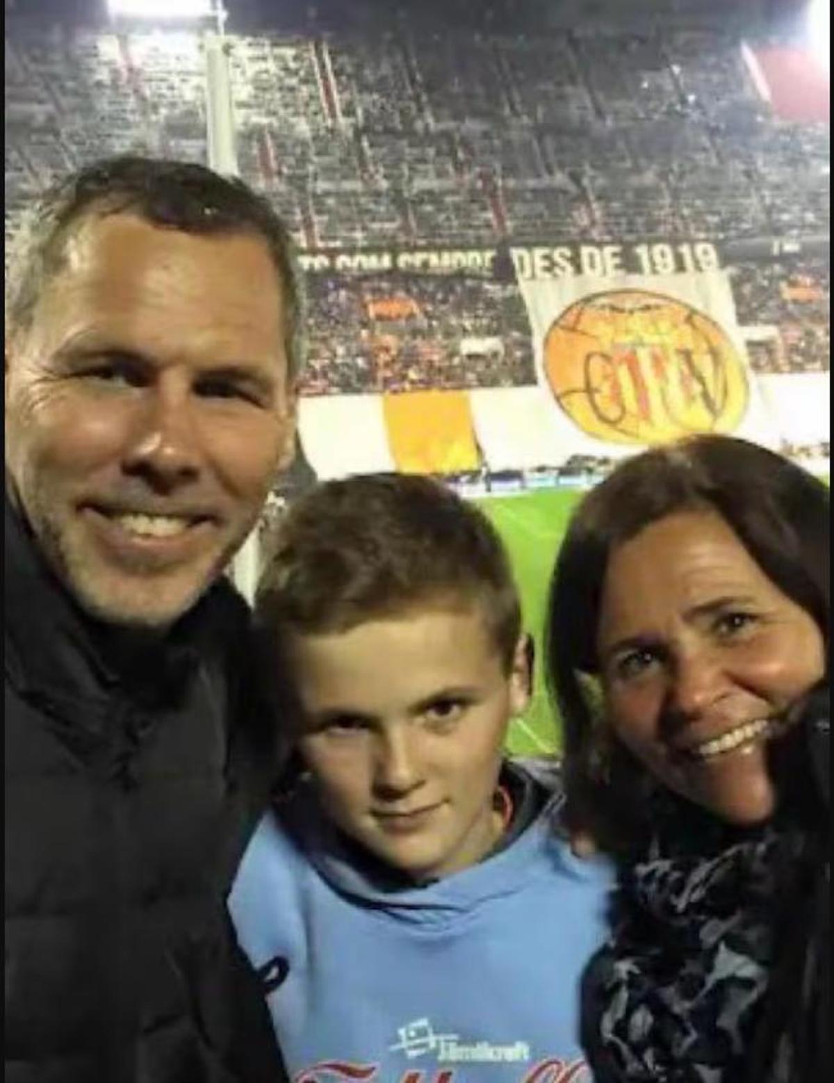 Swedberg en la grada de Mestalla