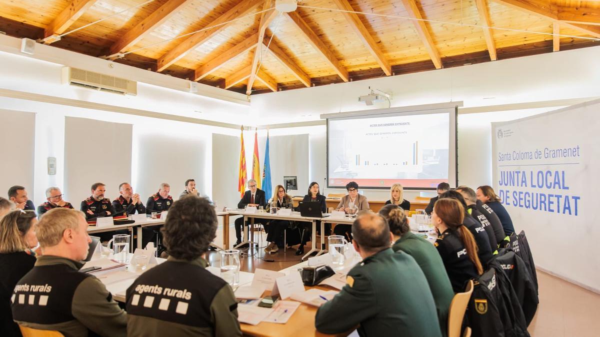 Imagen de la Junta Local de Seguretat de Santa Coloma de Gramenet, celebrada este miércoles en el centro cultural Can Sisteré