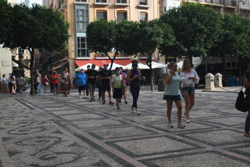 Colas para venerar a la Fuensanta, que se queda en la Catedral de Murcia