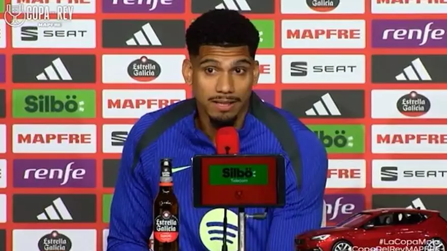 Ronald Araujo: "Ser árbitro es una profesión muy difícil"