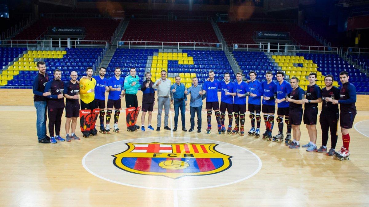 Los jugadores del FC Barcelona brindaron para felicitar las Fiestas