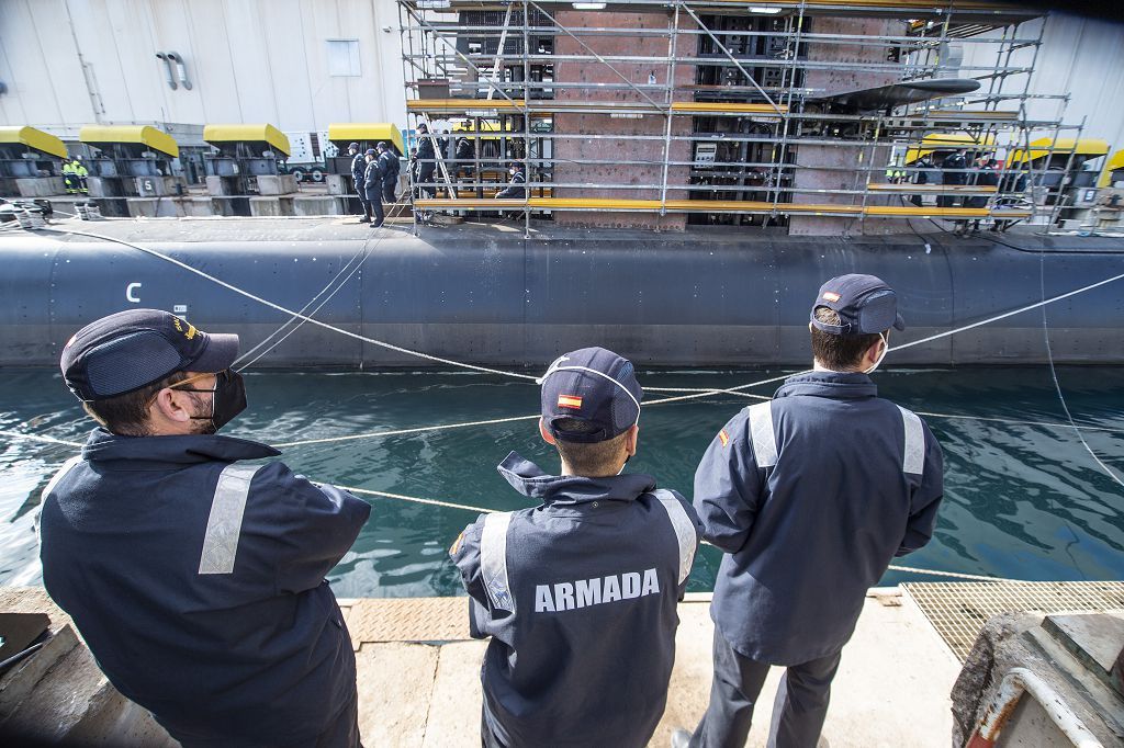 Margarita Robles visita las instalaciones de Navantia en Cartagena