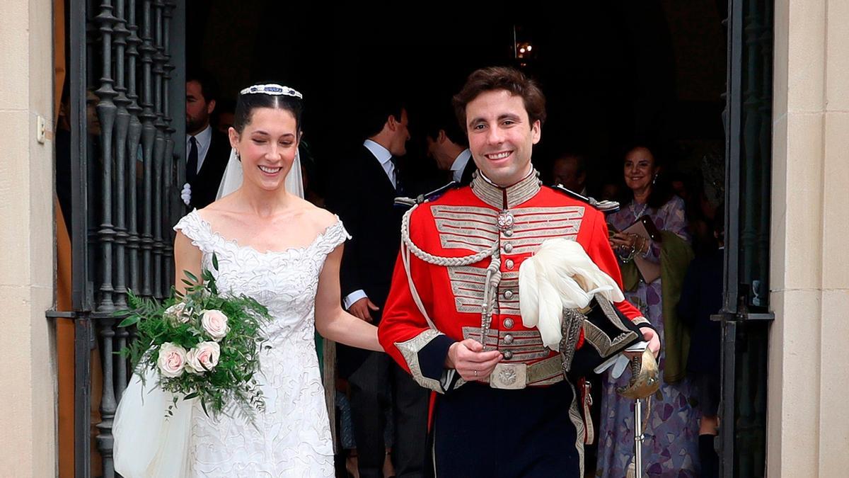 El detalle en el pelo Carla Benjumea en su boda con Antonio Domecq que llama la tención: un vestido de novia que llama la atención