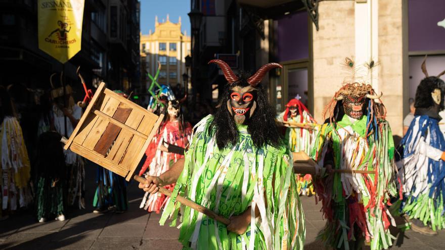 GALERÍA | El desfile de mascaradas de Zamora, en imágenes