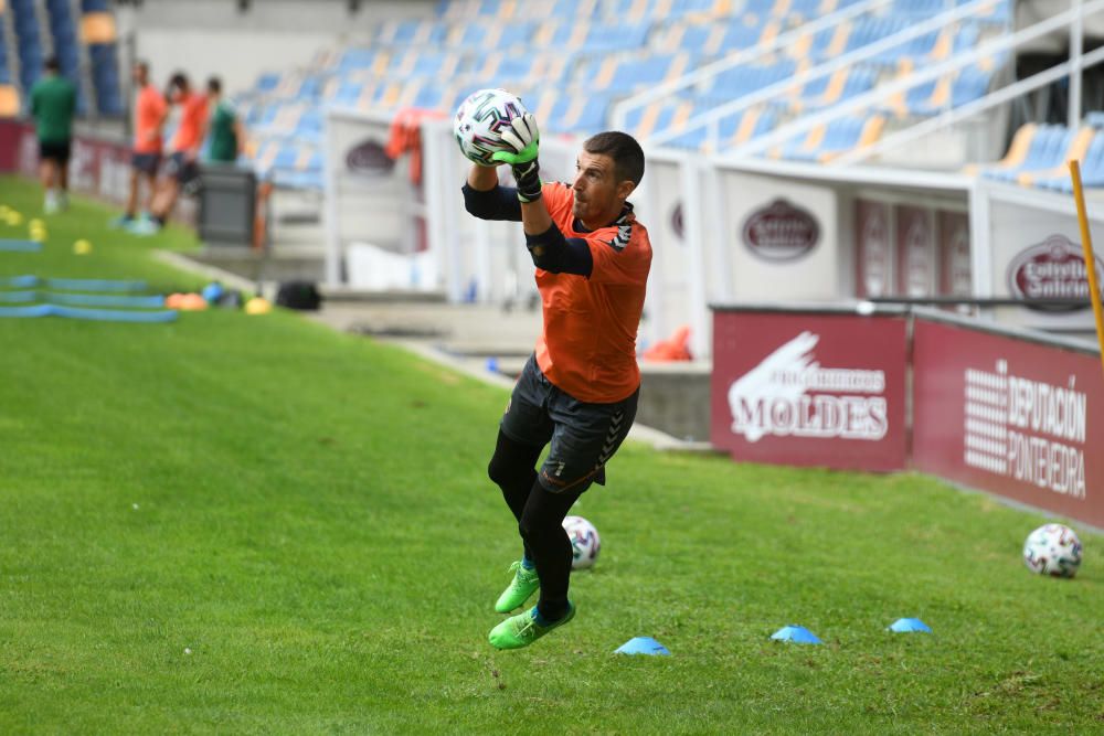 Máxima intensidad y cero contacto en la vuelta al trabajo del Pontevedra CF