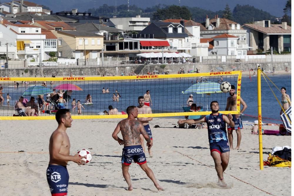 Las playas de Vigo y Panxón registraron una notable asistencia por la tarde