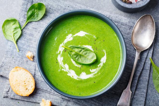 Sopa de espinacas con crema