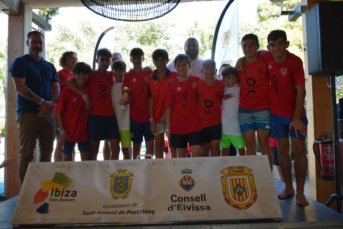 El torneo de fútbol playa por el centenario de la S.D. Portmany, en imágenes El torneo de fútbol playa por el centenario de la S.D. Portmany, en imágenes