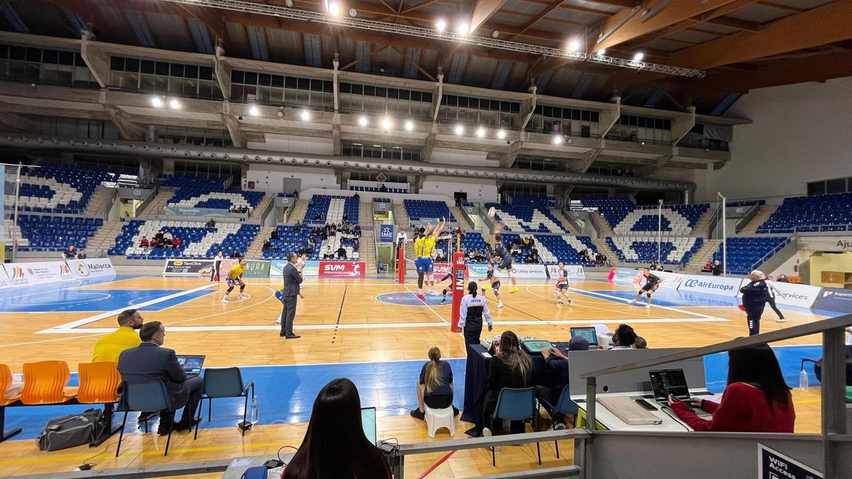 Un lance del partido