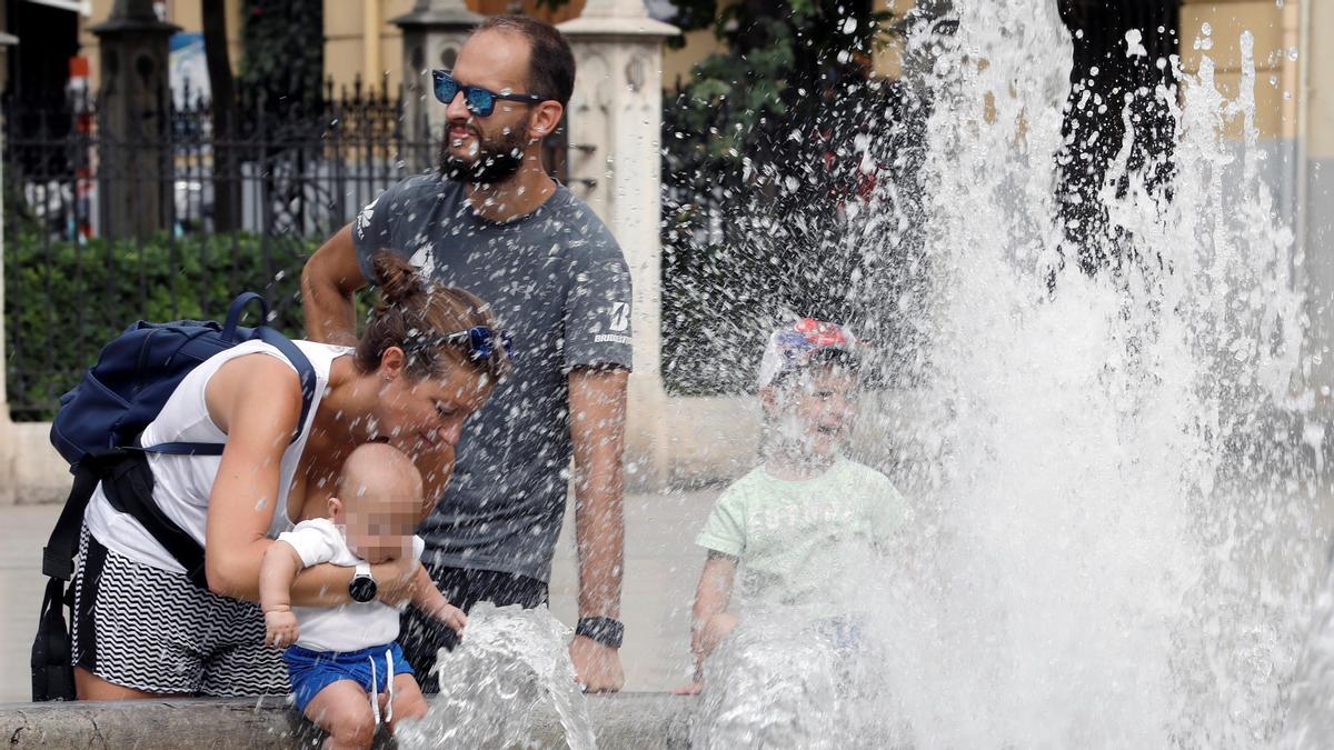 La temperatura combinada de la superficie terrestre y oceánica fue 0,93 grados Celsius por encima del promedio del siglo XX.