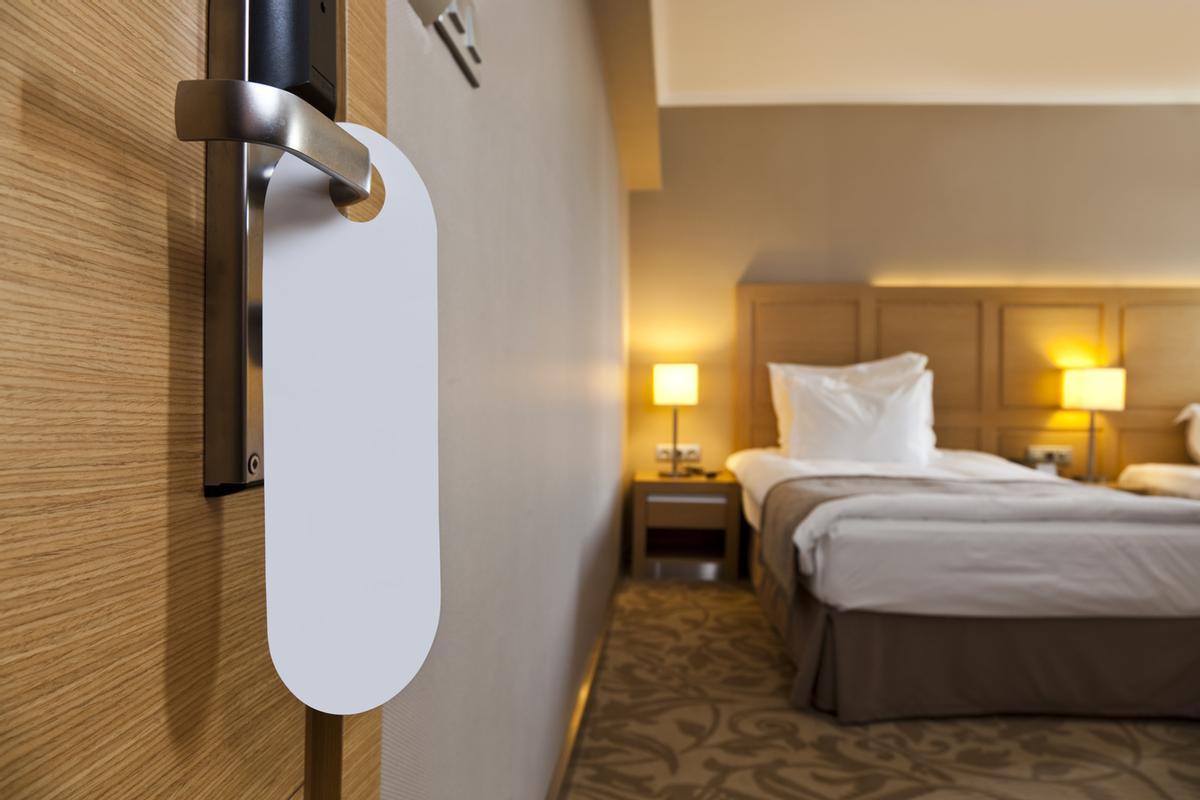 ¿Qué pasa si la habitación de hotel no cumple con un estándar de calidad?