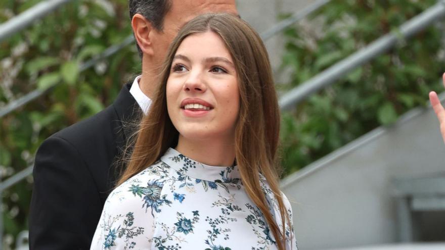 La Infanta Sofía populariza en la jura de Leonor el uso de ropa alquilada: los detalles de su vestido