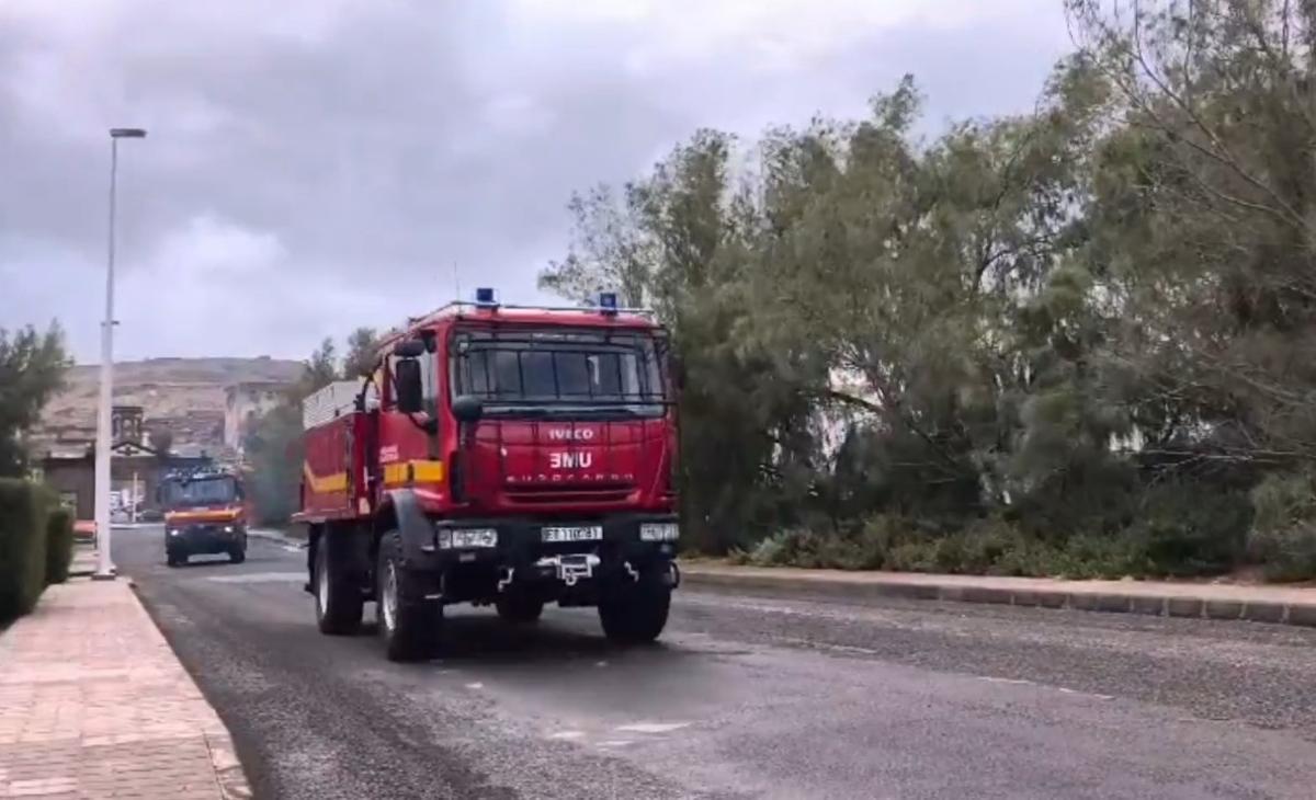 La UME saliendo de Gando tras llegar para actuar a Gran Canaria