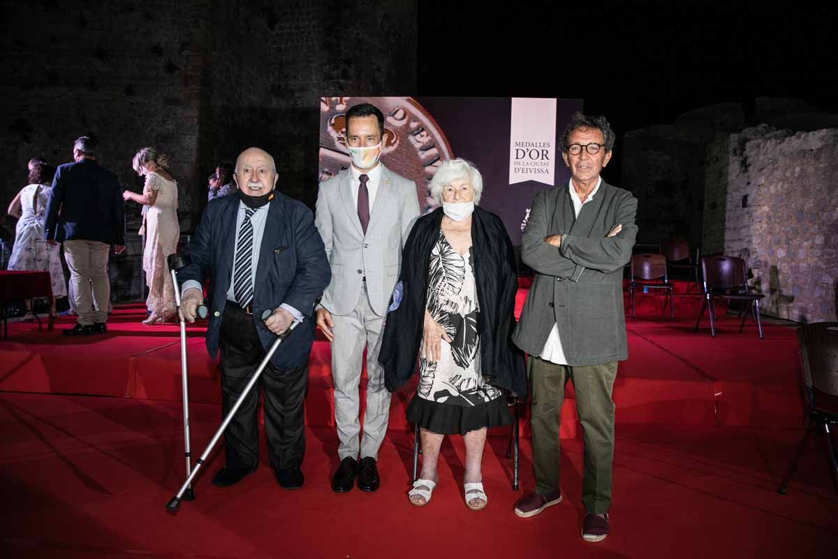 Homenaje a tres personas que ayudaron a mejorar Ibiza