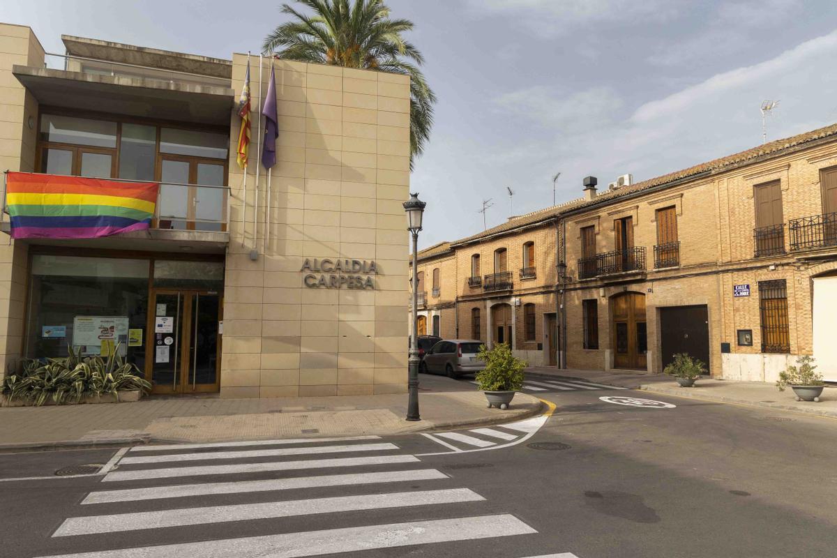 Carpesa, 1215 habitantes, 2.264 km²