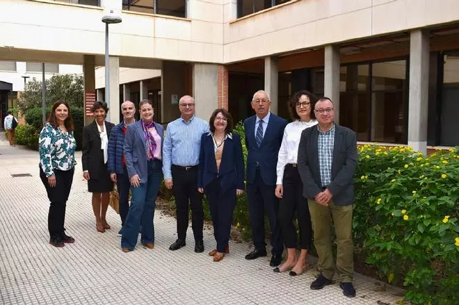 Amparo Navarro hace oficial su candidatura a rectora de la Universidad de Alicante