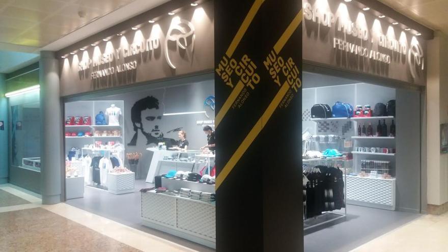 La tienda de Fernando Alonso en el aeropuerto de Asturias