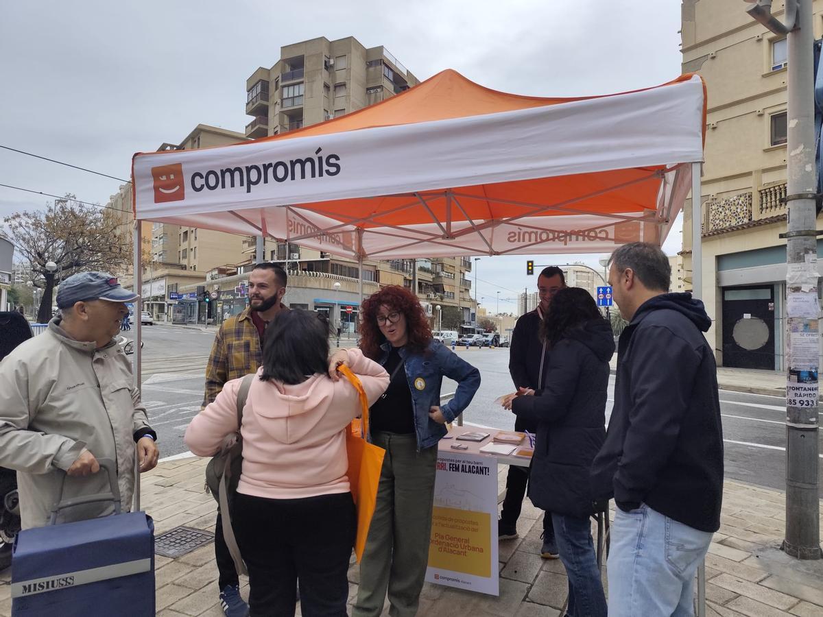 Compromís habilita una parada en La Condomina.