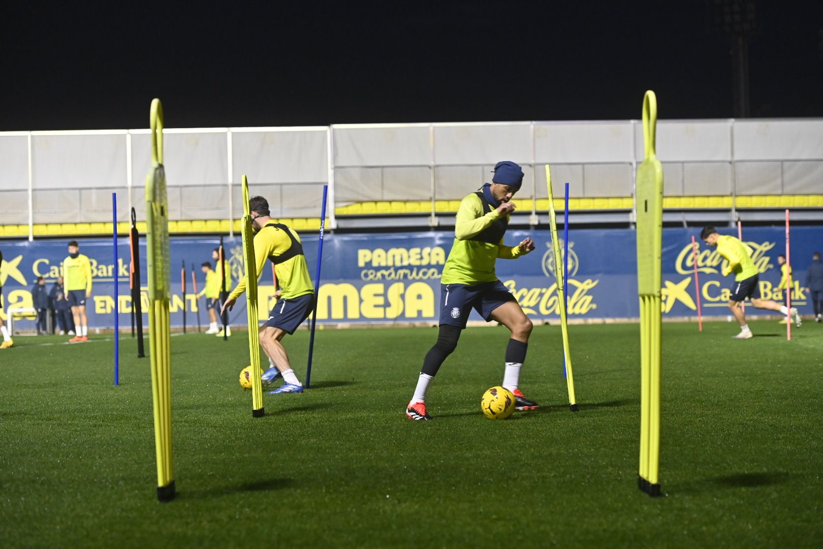 Galería de imágenes | Así ha sido la vuelta al trabajo del Villarreal tras el parón navideño