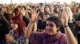El 1-O y el 155 se cuelan en la huelga feminista en Catalunya