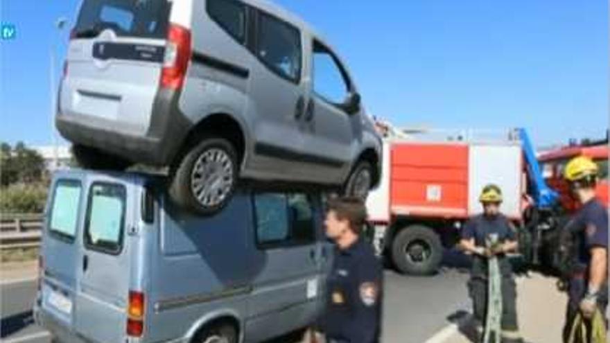 Espectacular accident de trànsit a Palma de Mallorca