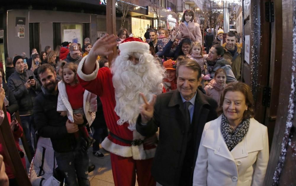 Papá Noel llega a Vigo. // R. Grobas