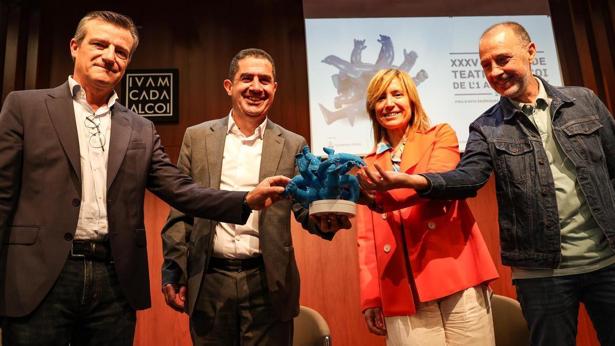 La Mostra de Teatre de Alcoy cuadruplica en dos años las candidaturas pese a la reducción de funciones por el recorte del Consell