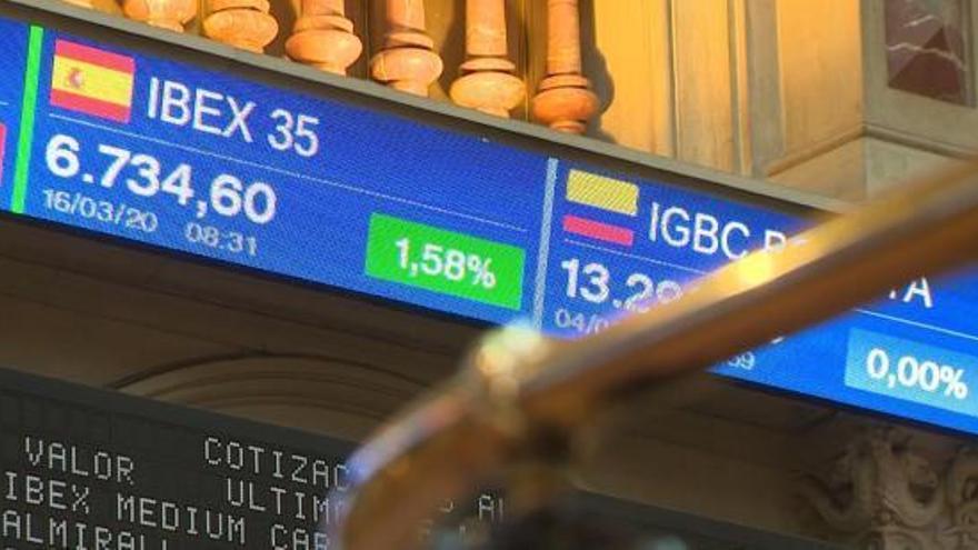 L&#039;Ibex-35 tanca el pitjor mes de la seva història amb una baixada del 22,21%