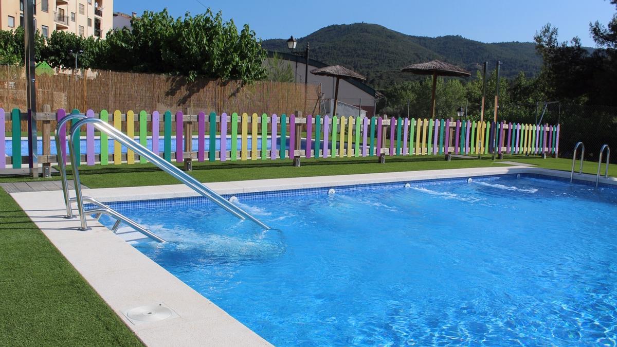 La reforma de la piscina de Figueroles ha supuesto una inversión económica que ha superado los 150.000 euros