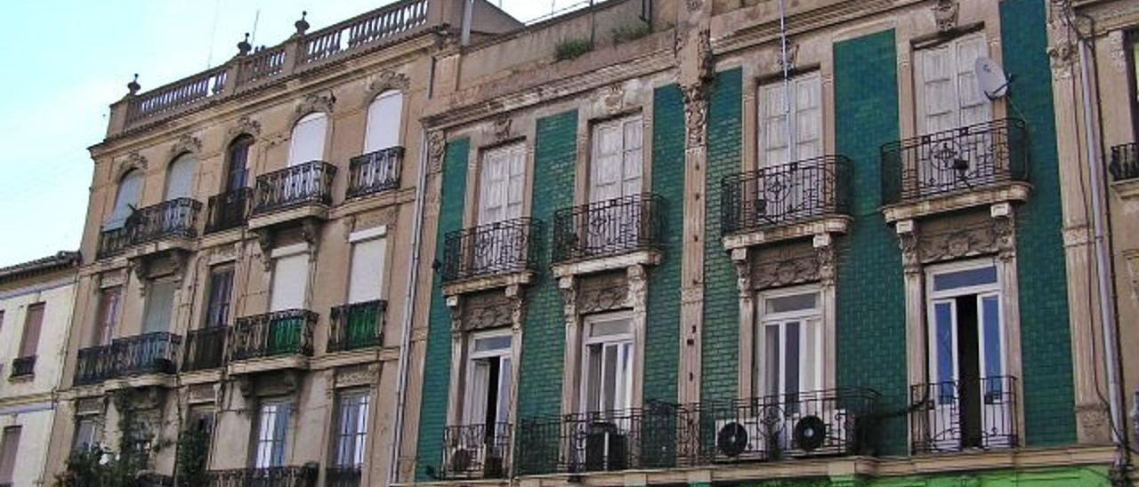 Edificios de la calle San Vicente abandonados afectados por el PAI del Parc Central y el canal de acceso. | NOMBRE FEQWIEOTÓGRAFO