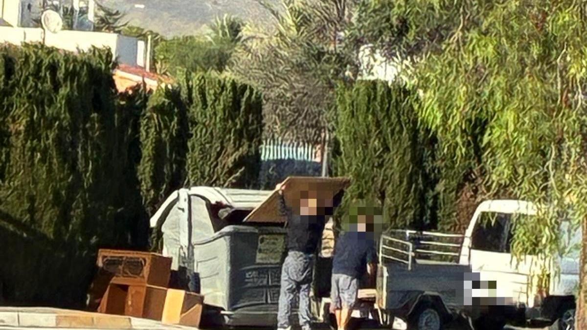 Tirar residuos en la calle en El Campello le ha salido caro: 700 euros