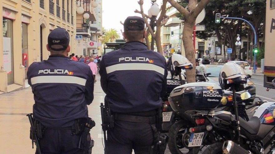 Dos detenidos por denunciar un falso robo y una estafa en Alicante