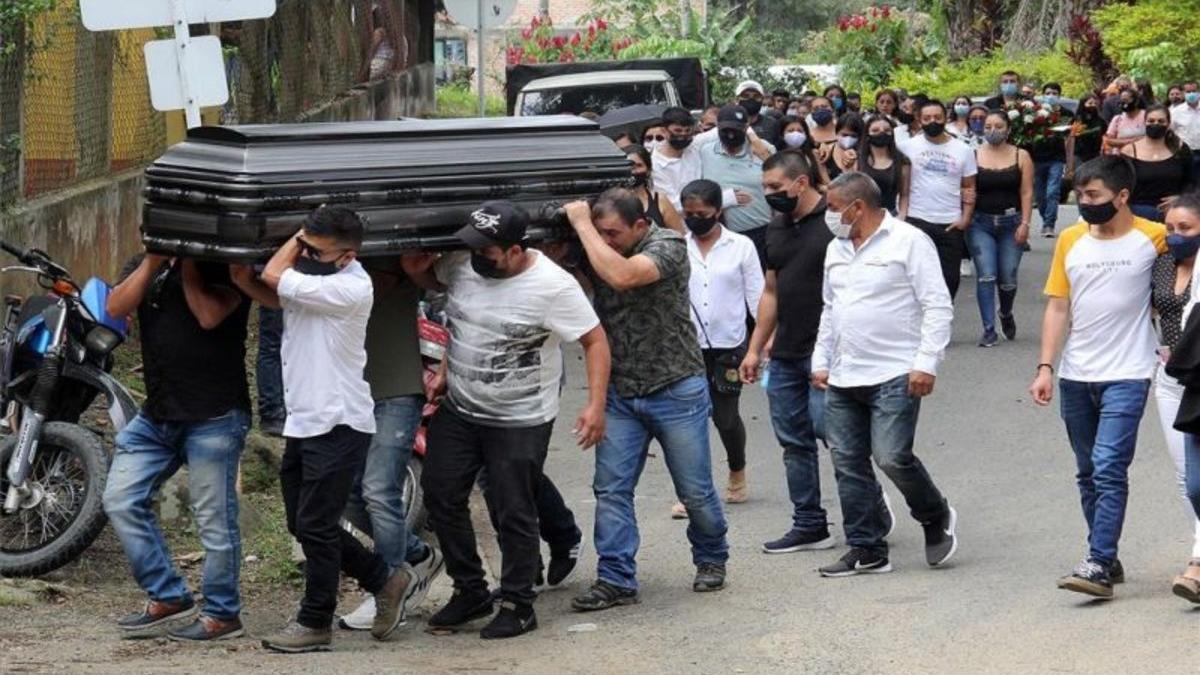 colombia-entierro-masacre
