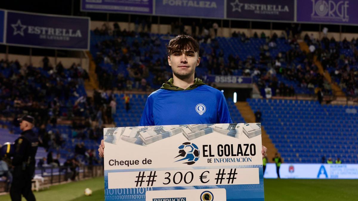 Así ha sido el golpeo ganador de Izan Navarro Fernández en el GOLAZO de INFORMACIÓN