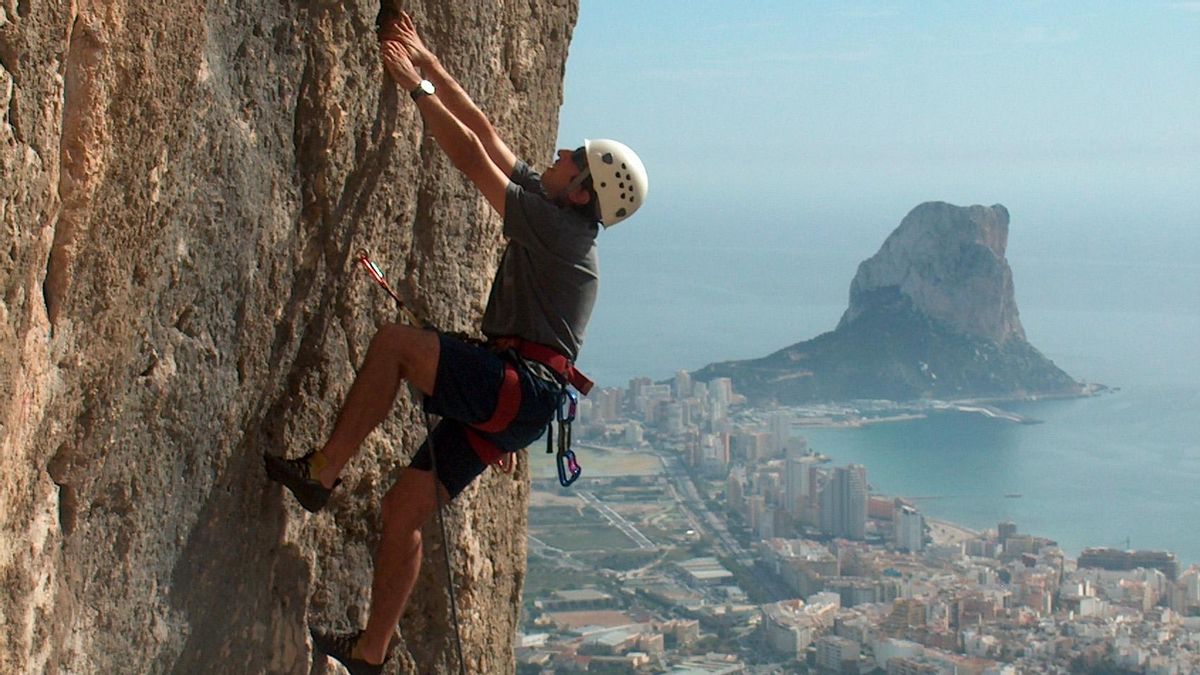 El municipio de Calp ofrece la oportunidad de realizar múltiples actividades deportivas.