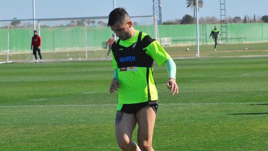 Borja, durante el entrenamiento de este martes