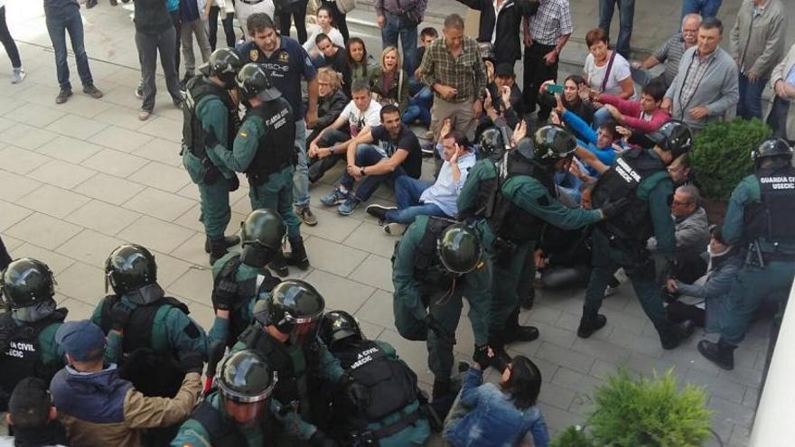 Càrregues policials de l&#039;1-O a Fonollosa.