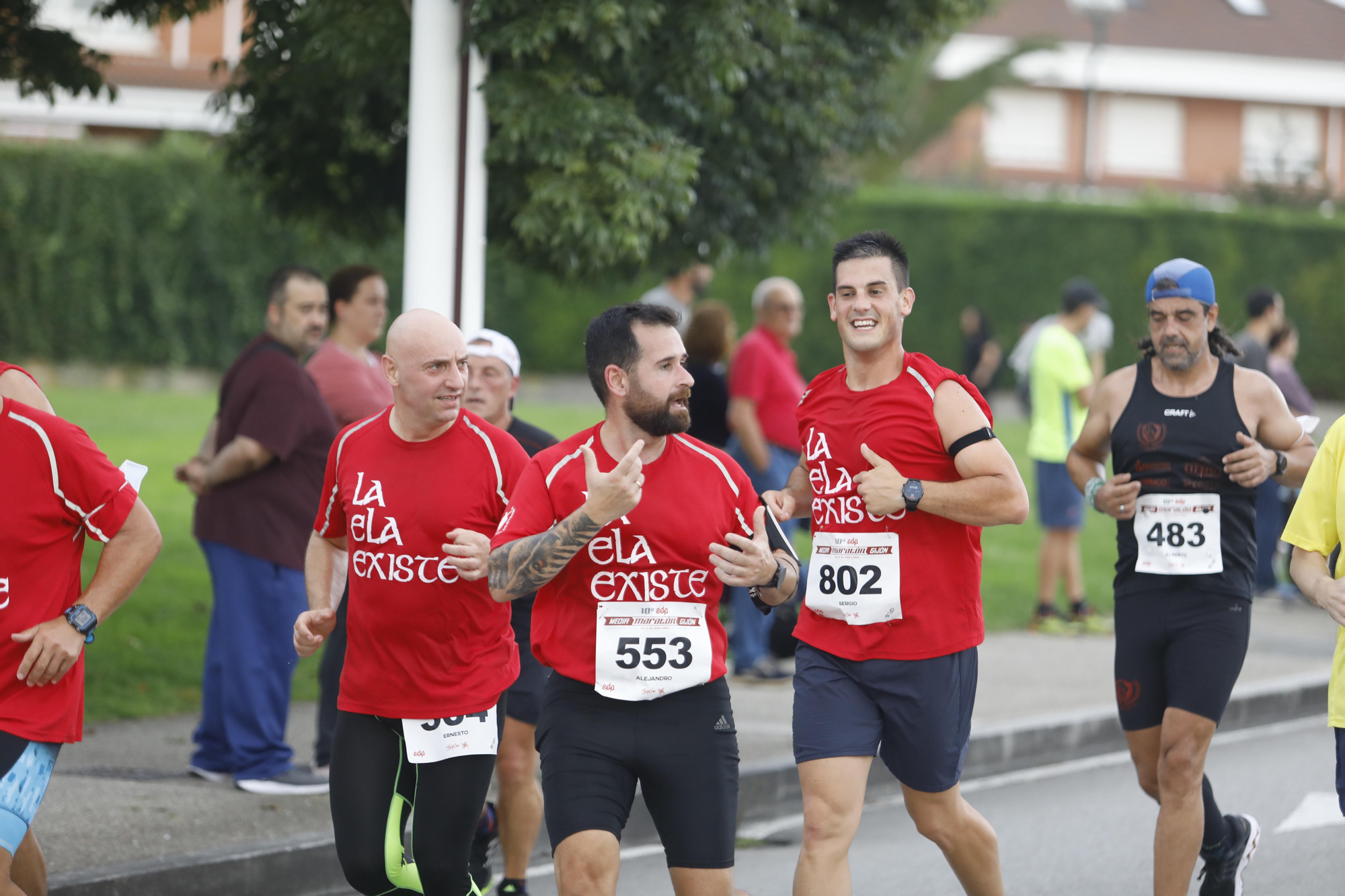 En imágenes: así fue la Media Maratón de Gijón