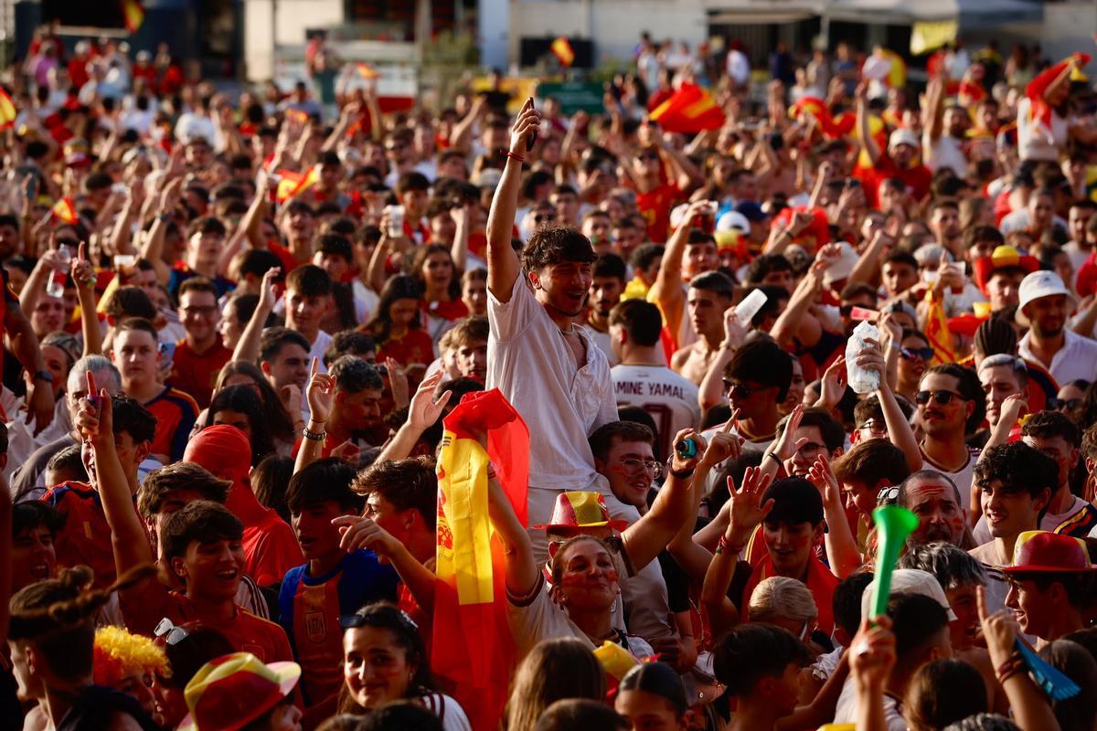 Pantallas gigantes en El Arenal y bares llenos: así vive Córdoba la final del Mundial 2026 entre España y Argentina