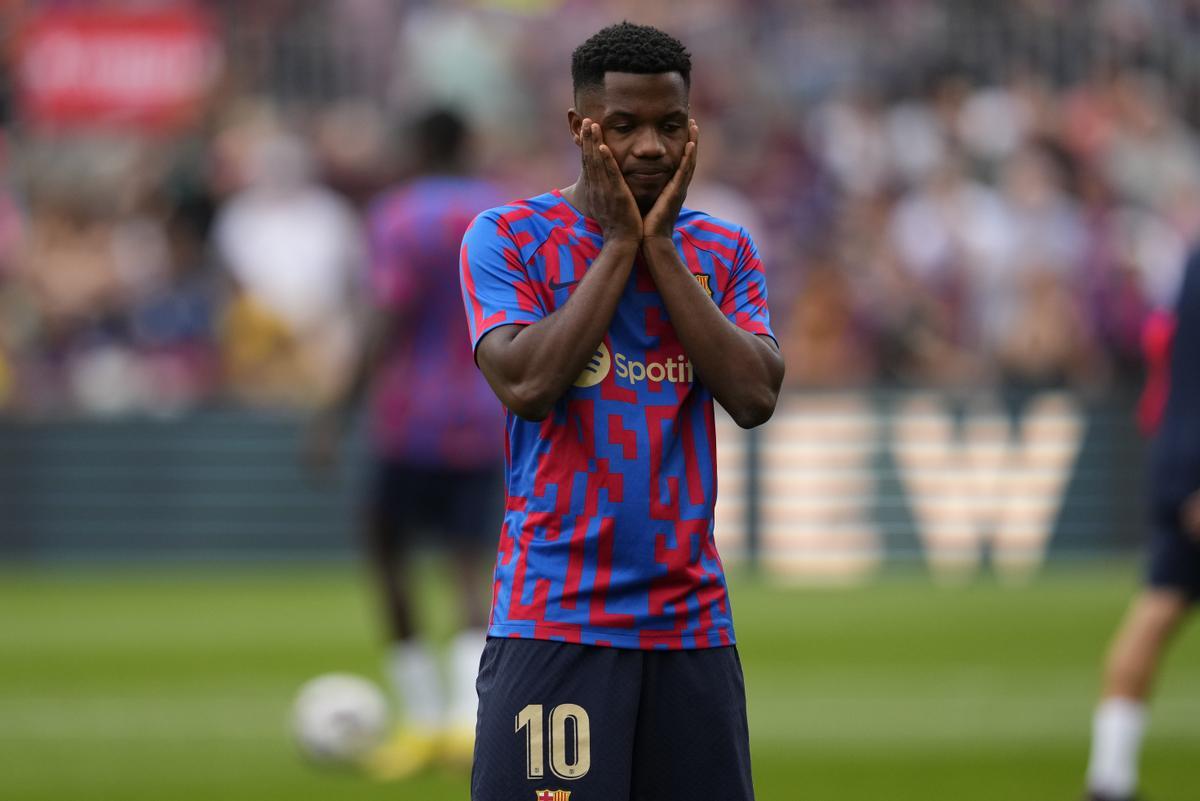 El Barça está trabajando con tratamientos preventivos y se ha planteado en este parón un trabajo específico concreto para él. Físicamente sus parámetros de potencia y resistencia se acercan a los de antes de la lesión. En cuanto a la velocidad aún tiene margen de mejora El Barça está trabajando con tratamientos preventivos y se ha planteado en este parón un trabajo específico concreto para él. Físicamente sus parámetros de potencia y resistencia se acercan a los de antes de la lesión. En cuanto a la velocidad aún tiene margen de mejora