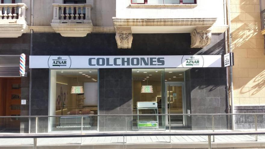 Colchones Aznar amplía su red comercial y sale fuera de Aragón