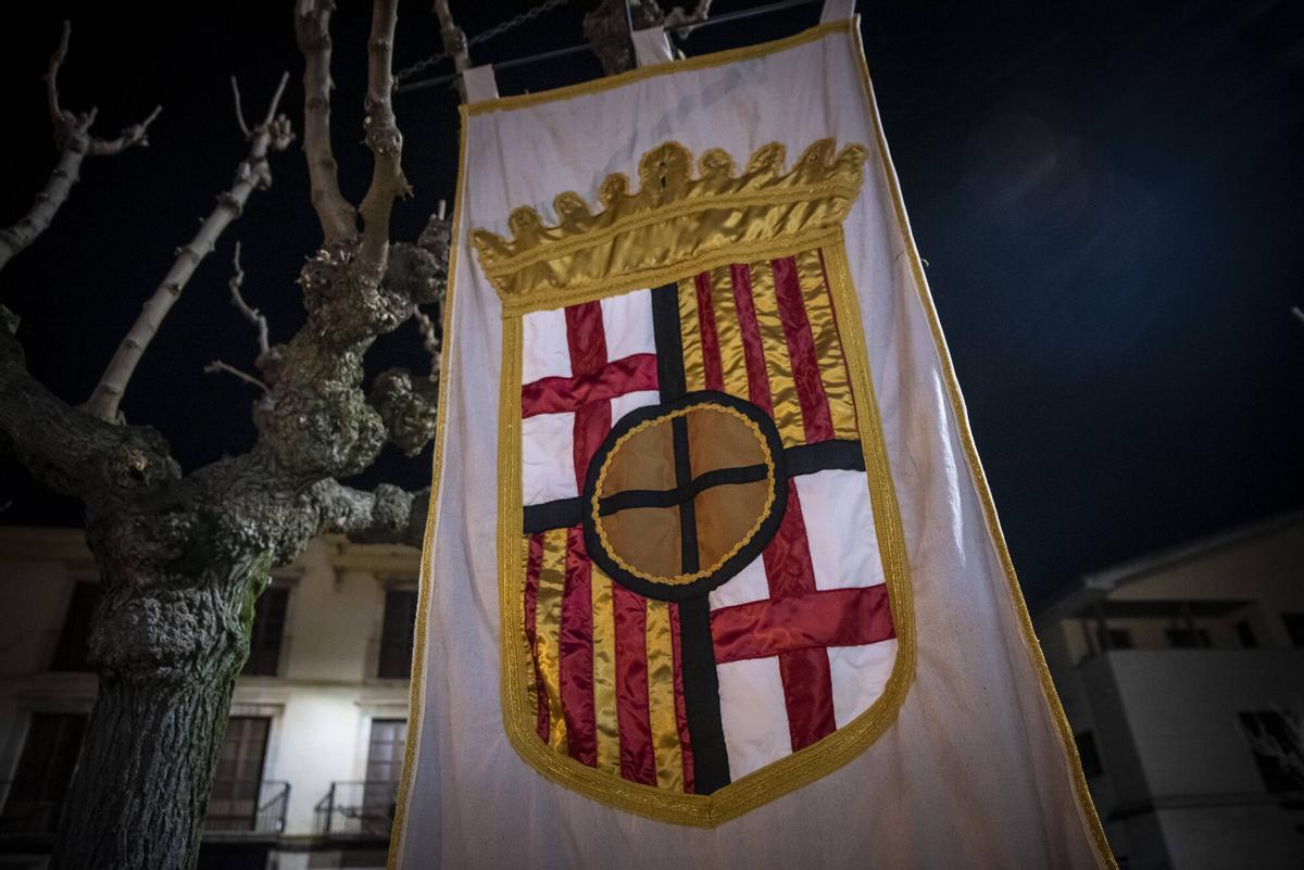 Imatges de la concentració en contra de l'ampliació del polígon de Moià, ahir, durant el ple municipal Imatges de la concentració en contra de l'ampliació del polígon de Moià, ahir, durant el ple municipal