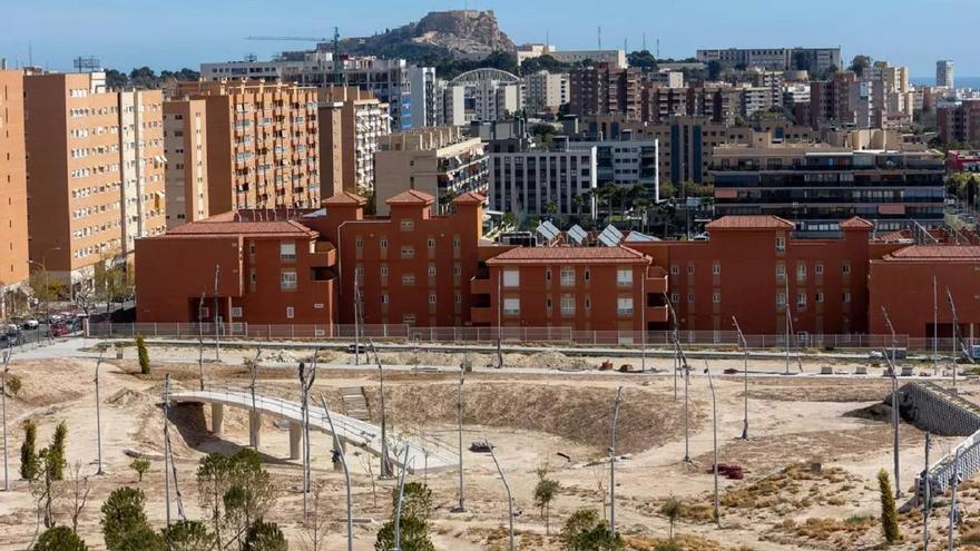 Alicante reactiva el nuevo parque del PAU 2, tras un año paralizado