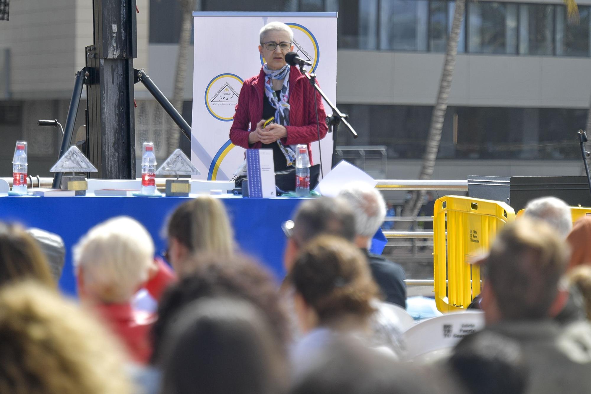 Fiesta de las Matemáticas y el Libro en la Plaza de la Puntilla