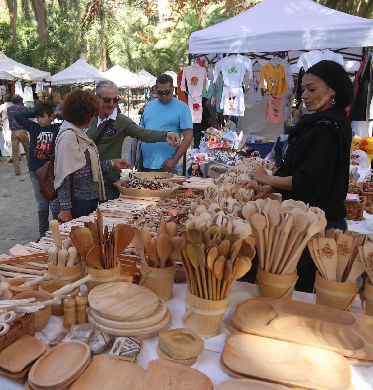 Estos son los 16 mercadillos municipales que se instalan en Málaga cada semana
