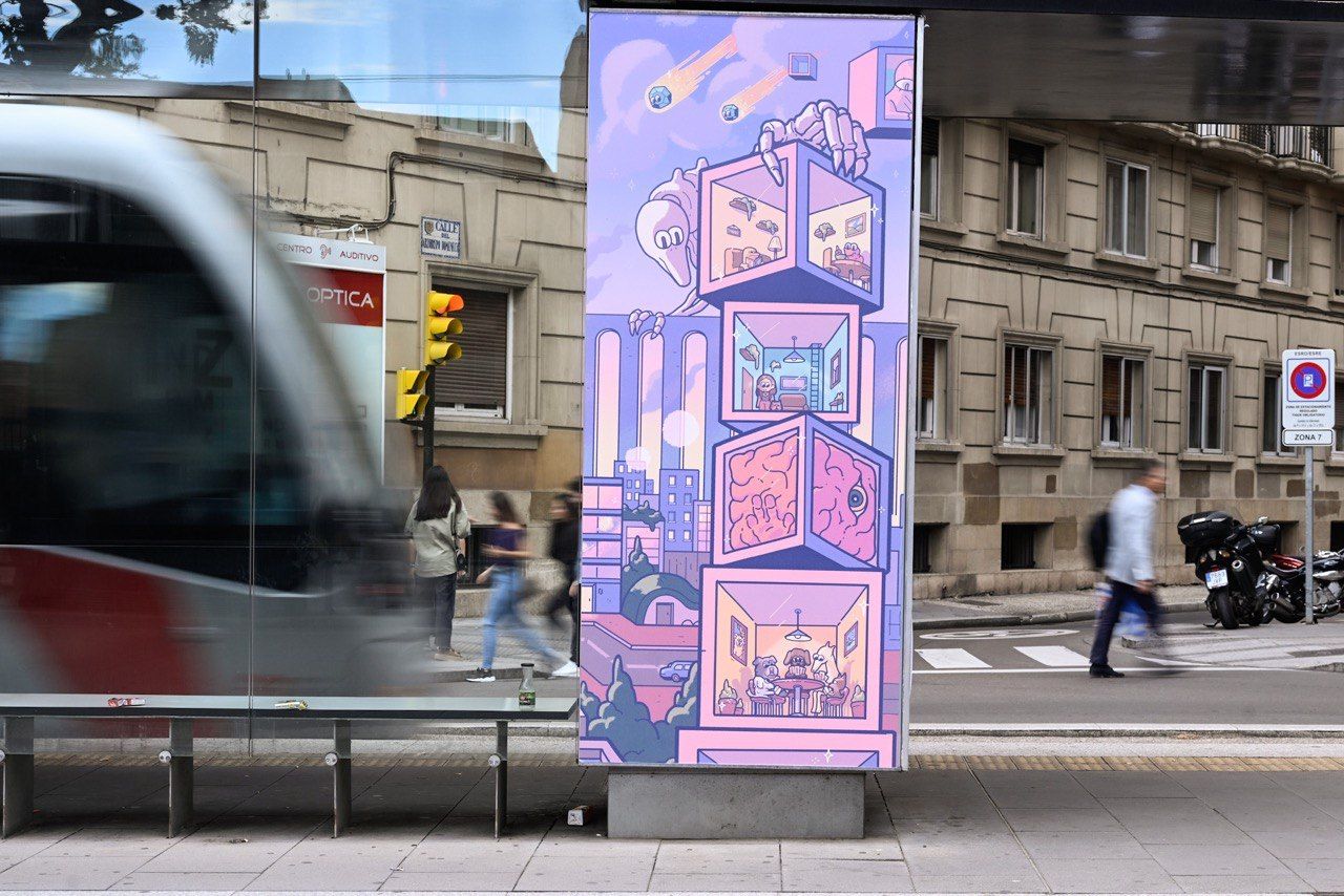 FOTOGALERÍA | El Festival Asalto llena de color las paradas del tranvía de Zaragoza