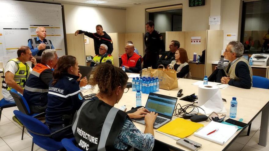 Fan un simulacre d’accident d’un tren de passatgers al túnel del Pertús