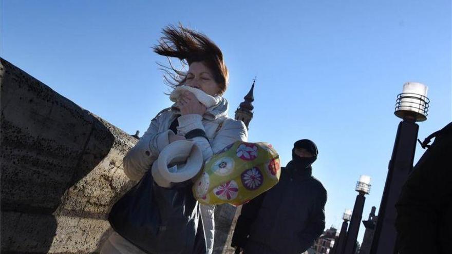 Aumento de las temperaturas máximas y viento moderado del Noroeste en el valle del Ebro